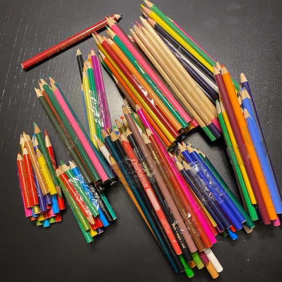 CRAYOLA, DISNEY, PRANG-multicolored pencils - Picture 3 of 11